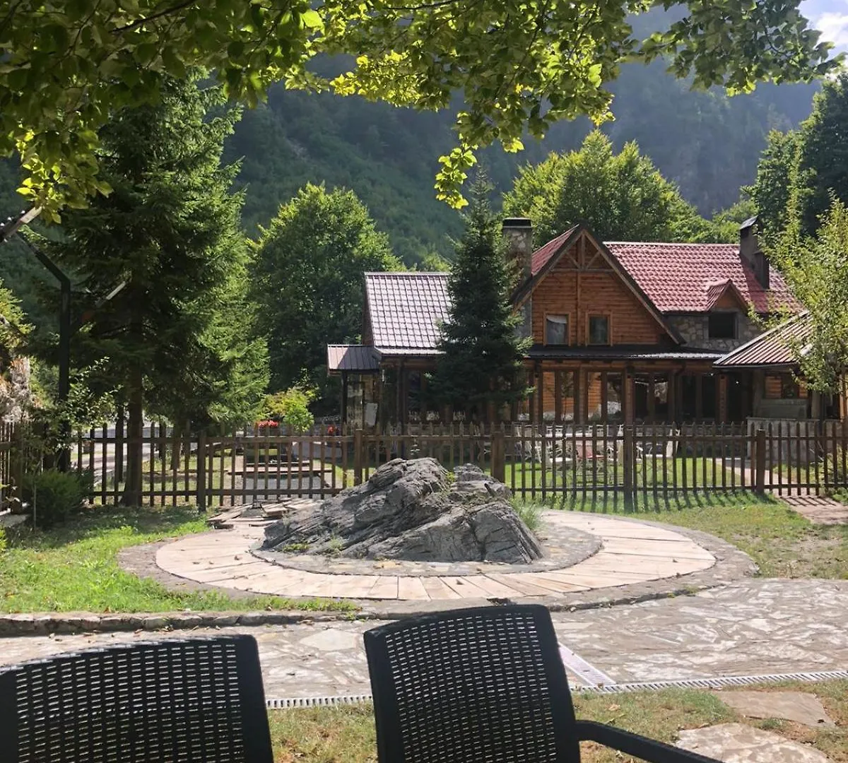 Guest House Rilindja Valbone 0*,  Albania