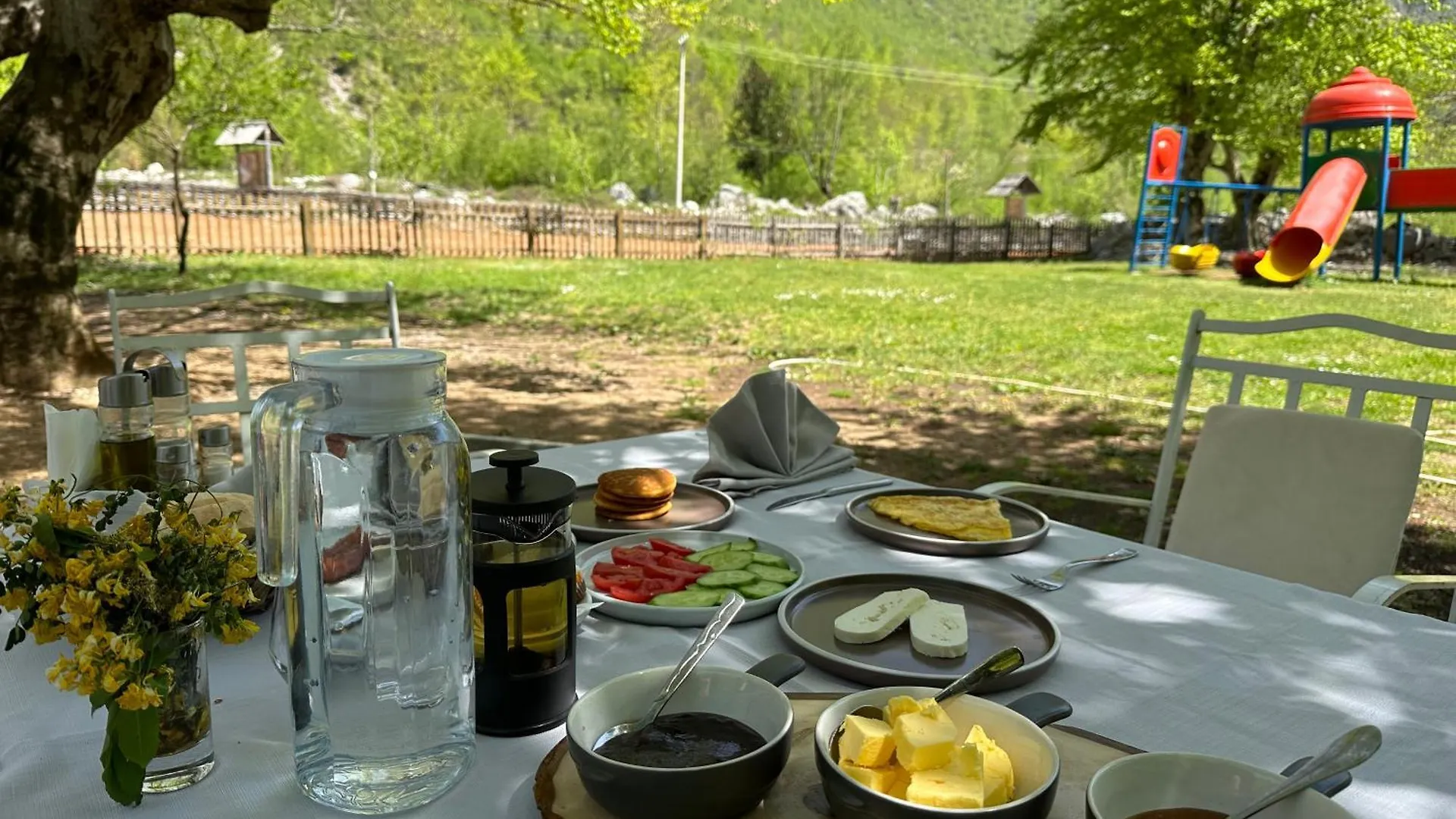 Guest House Rilindja Valbone Albania